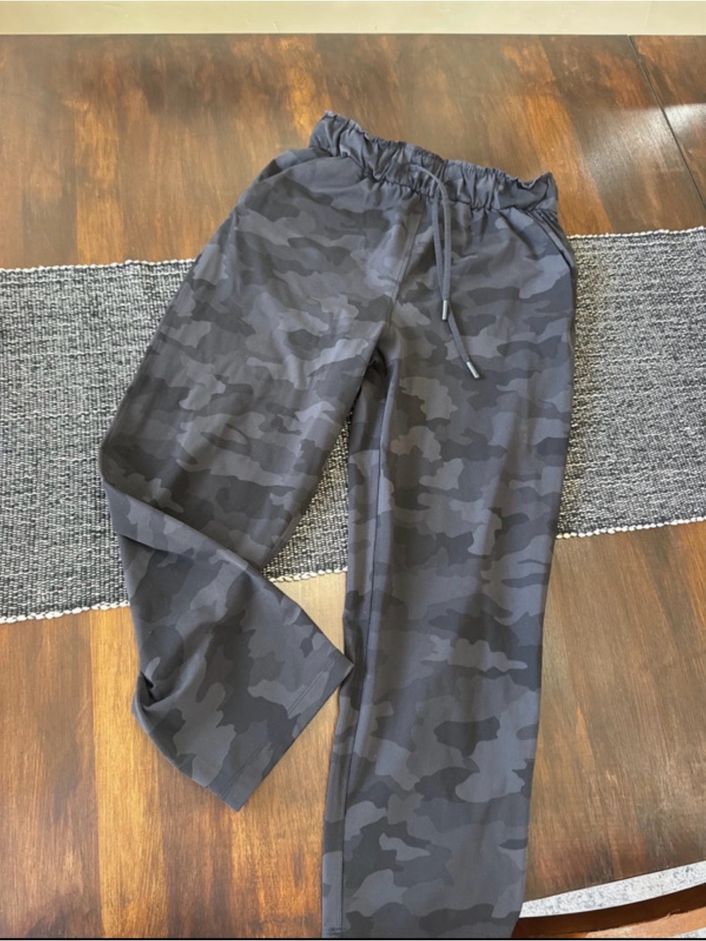 Lululemon women’s pants